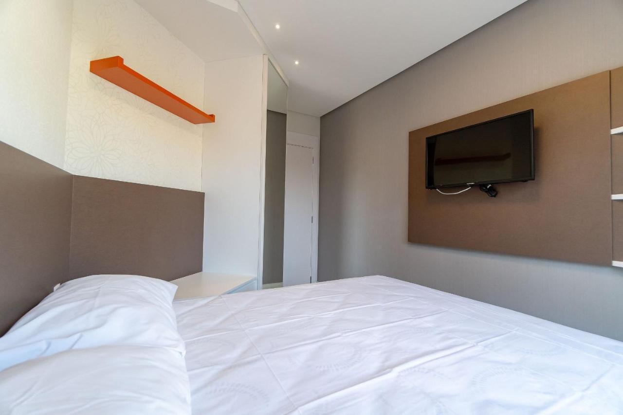 Porto Madero, Condo com Piscina e Academia -Apartamento 3 dorms 8 pessoas- Centro de Bombinhas Exterior foto