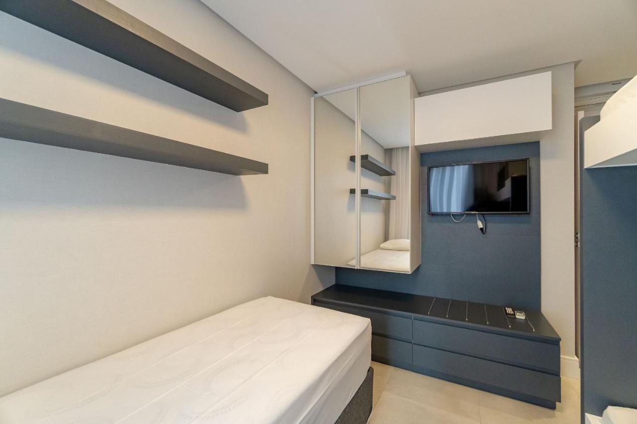 Porto Madero, Condo com Piscina e Academia -Apartamento 3 dorms 8 pessoas- Centro de Bombinhas Exterior foto